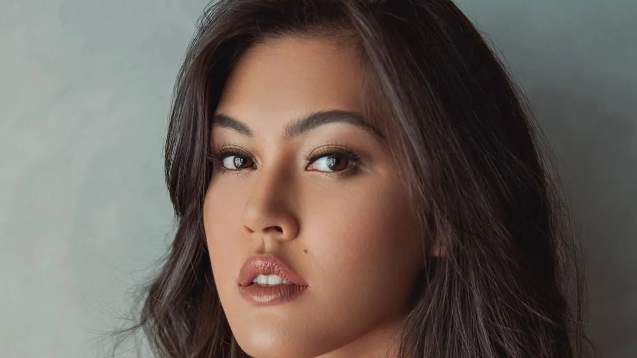 6 Pesona Rebecca Tamara, Sepupu Megan Domani yang Curi Perhatian