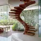 Beberapa tangga lucu ini bisa mempercantik dekorasi rumah Anda.