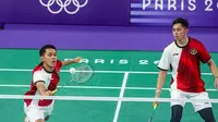 Ganda putra Indonesia Fajar Alfian/Muhammad Rian Ardianto saat berlaga pada babak penyisihan grup Olimpiade Paris 2024. (PBSI/Badmintonphoto/Mikael Ropars)