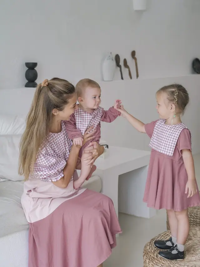 Nyonya Nursing Wear  x Soleram/dok.  Nyonya Nursing Wear