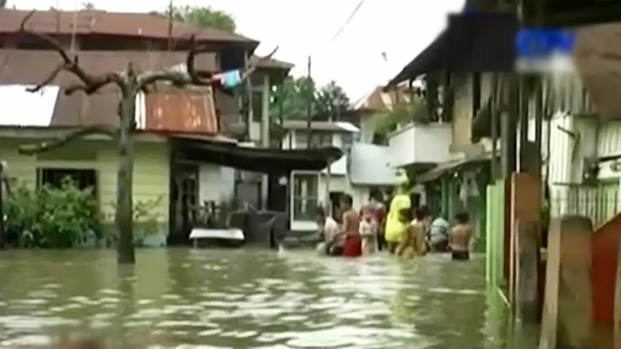 (Lip6 Siang) Banjir
