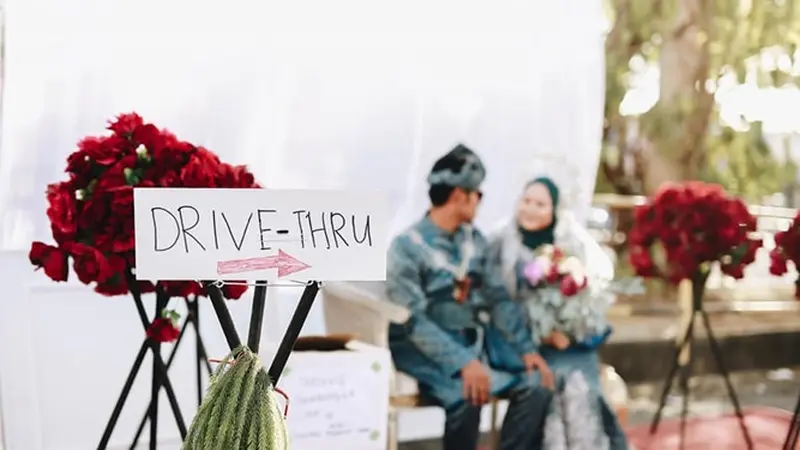 Marak Virus Corona, Ini 6 Potret Pernikahan Unik Pakai Konsep Drive-Thru