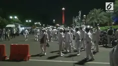 Peserta demonstrasi 2 Desember 2016 menggelar reuni alumni 212 di Monas. Ribuan orang memadati area tersebut.