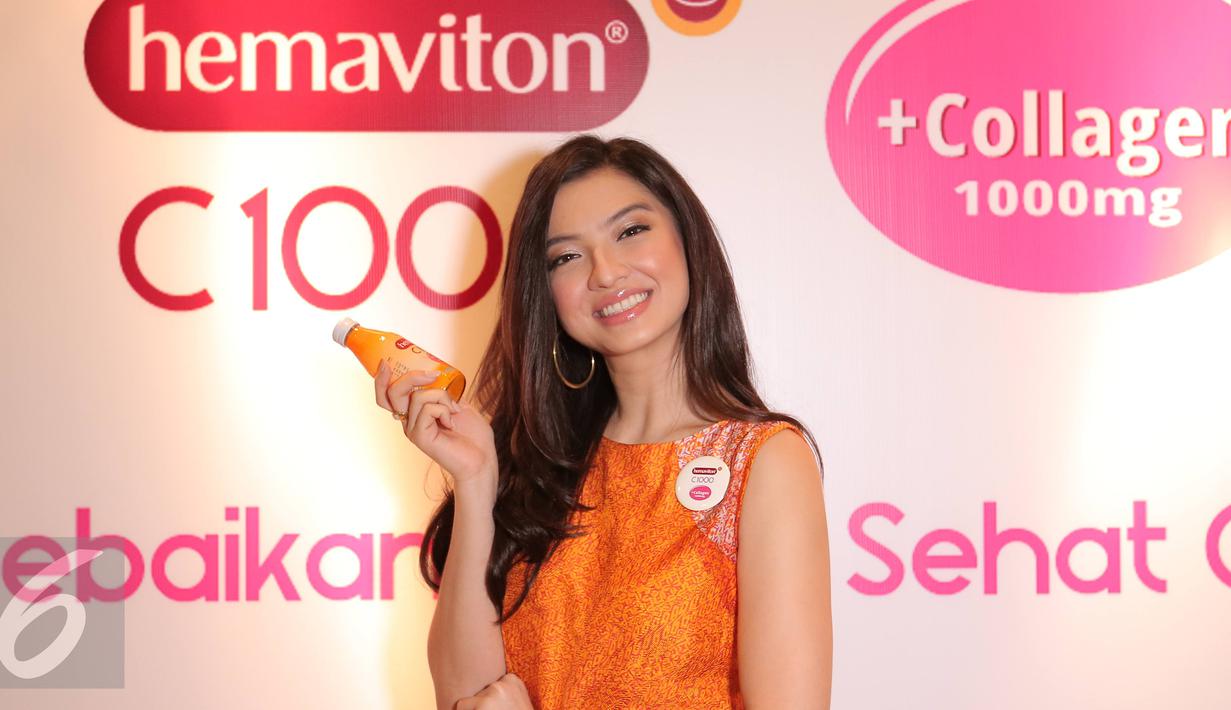Aktris dan Model Raline Shah menjadi Brand Ambassador Hemaviton C 1000 + Collagen, Jakarta, Kamis (7/4). Raline menyebur rahasia cantiknya yaitu rajin mengonsumsi vitamin C (Liputan6.com/Angga Yuniar)