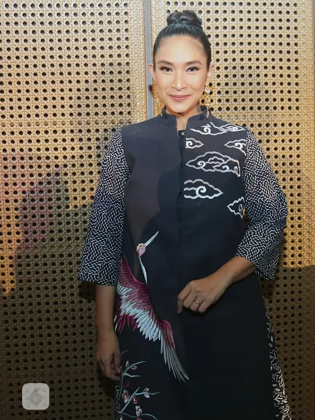 [Bintang] Happy Salma