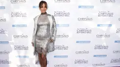 Aktris Hollywood, Halle Berry menghadiri acara Chrysalis Butterfly Ball di Private Residence, Brentwood, Los Angeles, 3 Juni 2017. Lama menghilang, Halle Berry mendadak dikabarkan sedang hamil di usia 50 tahun.  (Photo by Richard Shotwell/Invision/AP)