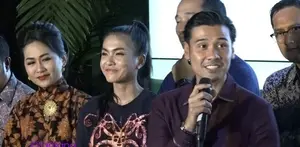 Chicco Jerikho dan Lukman Sardi mempunyai kesepakatan tidak memakai bahasa Jawa, tapi tetap meemakai logat 'Jawa'. Lukman lebih memakai bahasa Indonesia yang baik dan benar agar lebih Universal.