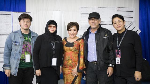 Perjalanan panjang Mbak Yos, Istri Iwan Fals. (credit: instagram.com/iwanfals/pritt)