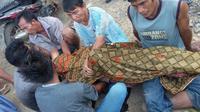 Warga di Kabupaten Tebo dihebohkan akan penemuan jenazah gadis terikat akar pohon di dasar sungai Batanghari. (Foto: Dok Polres Tebo/Liputan6.com/B Santoso)