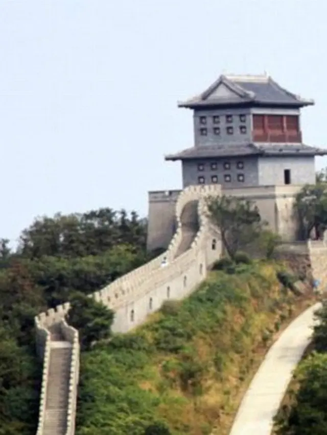 Replika Tembok Besar China di Huaxi