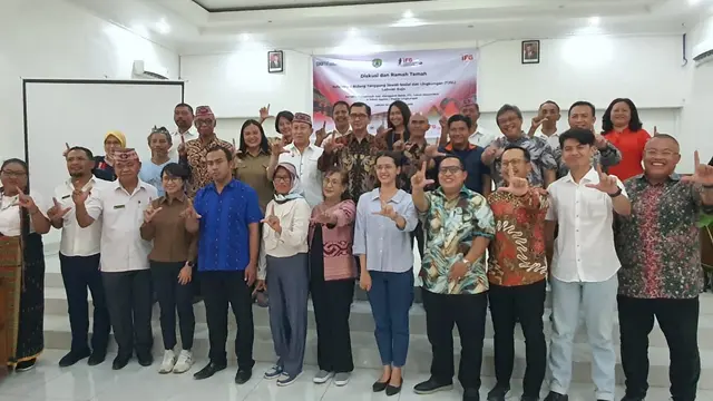 Kegiatan Tanggung Jawab Sosial dan Lingkungan (TJSL) digelar di Labuan Bajo, Kabupaten Manggarai Barat, Nusa Tenggara Timur (NTT) oleh sponsor utama Labuan Bajo Marathon 2022, Indonesia Financial Group (IFG).