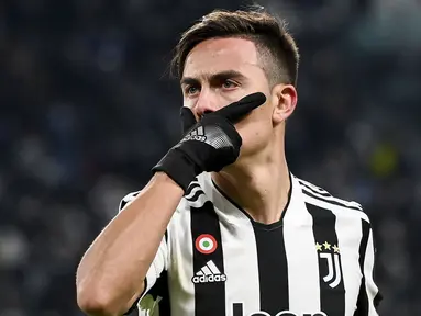 Juventus yang dihuni banyak pemain bintang berhasil membungkam Genoa dua gol tanpa balas. Dua gol Juventus dicetak oleh Juan Cuadrado pada menit ke-9 dan Paulo Dybala menit ke-82. (AP/Marco Alpozzi/LaPresse)