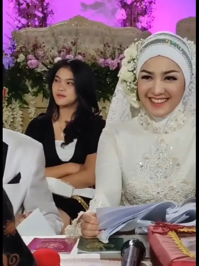 Cut Syifa dan Guruh Febrian syuting adegan nikah di Love Story The Series (Foto: Instagram/@gallery_cutsyifa)