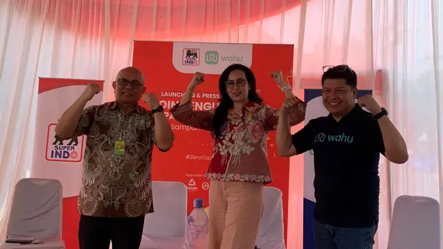 Kini masyarakat bisa menukar sampah plastik untuk ditukar dengan uang elektronik yang bisa dibelanjakan kembali