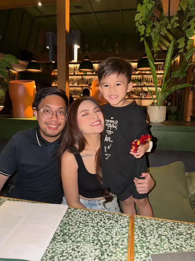 6 Potret Nathalie Holscher Pamer Pacar Baru, Ini Profesi Richard Refanov