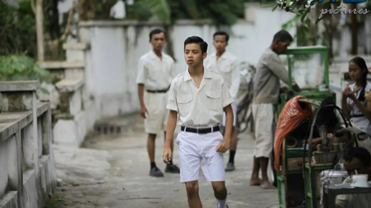 [Bintang] Bastian Steel