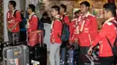 Para pebulutangkis tim Piala Thomas Indonesia saat tiba di Bandara Soekarno-Hatta. Dengan komposisi pemain muda, tim Piala Thomas Indonesia berhasil mencapai final, namun dikalahkan Denmark pada laga puncak. (Bola.com/Vitalis Yogi Trisna)