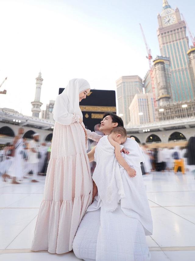 Dinda Hauw hamil lagi