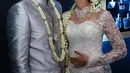 Menjadi sebuah anugerah yang berlebih dihari pernikahannya Ayudia ternyata sedang merayakan ulang tahunnya ke-25. (Deki Prayoga/Bintang.com)