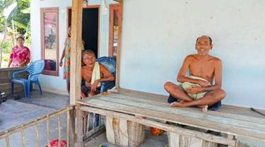 Masyarakat sakai sebagai salah satu masyarakat adat di Riau.