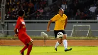 Mikael Silvestre (kanan) (Liputan6.com/Helmi Fithriansyah)