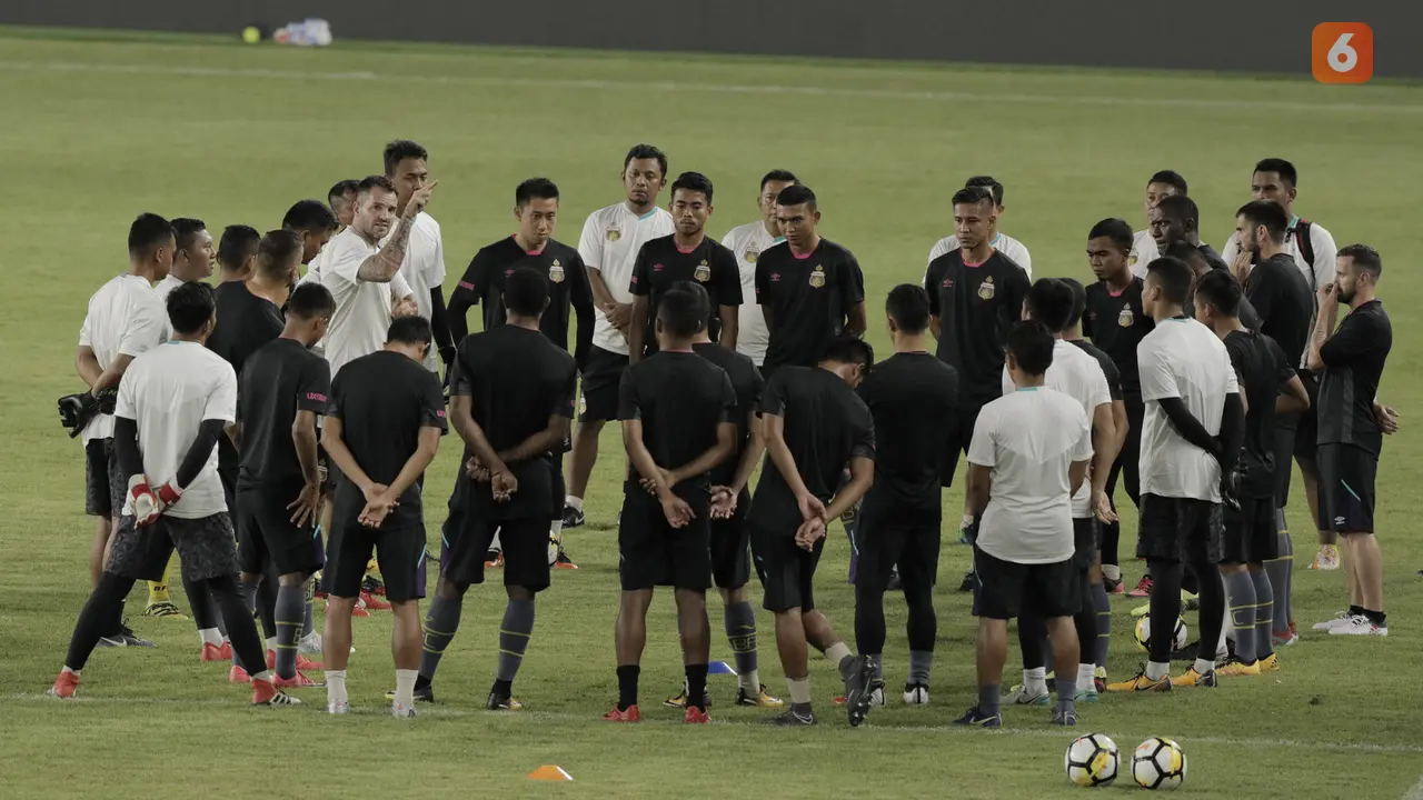 Latihan Bhayangkara FC