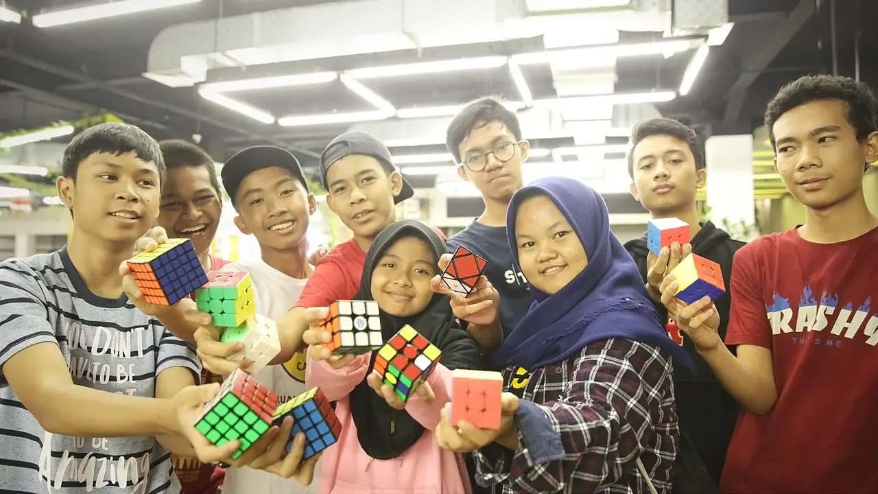 [FIMELA] Depok Rubik's Cube Community, Belajar Pecahkan Masalah dan Kesabaran Lewat Permainan