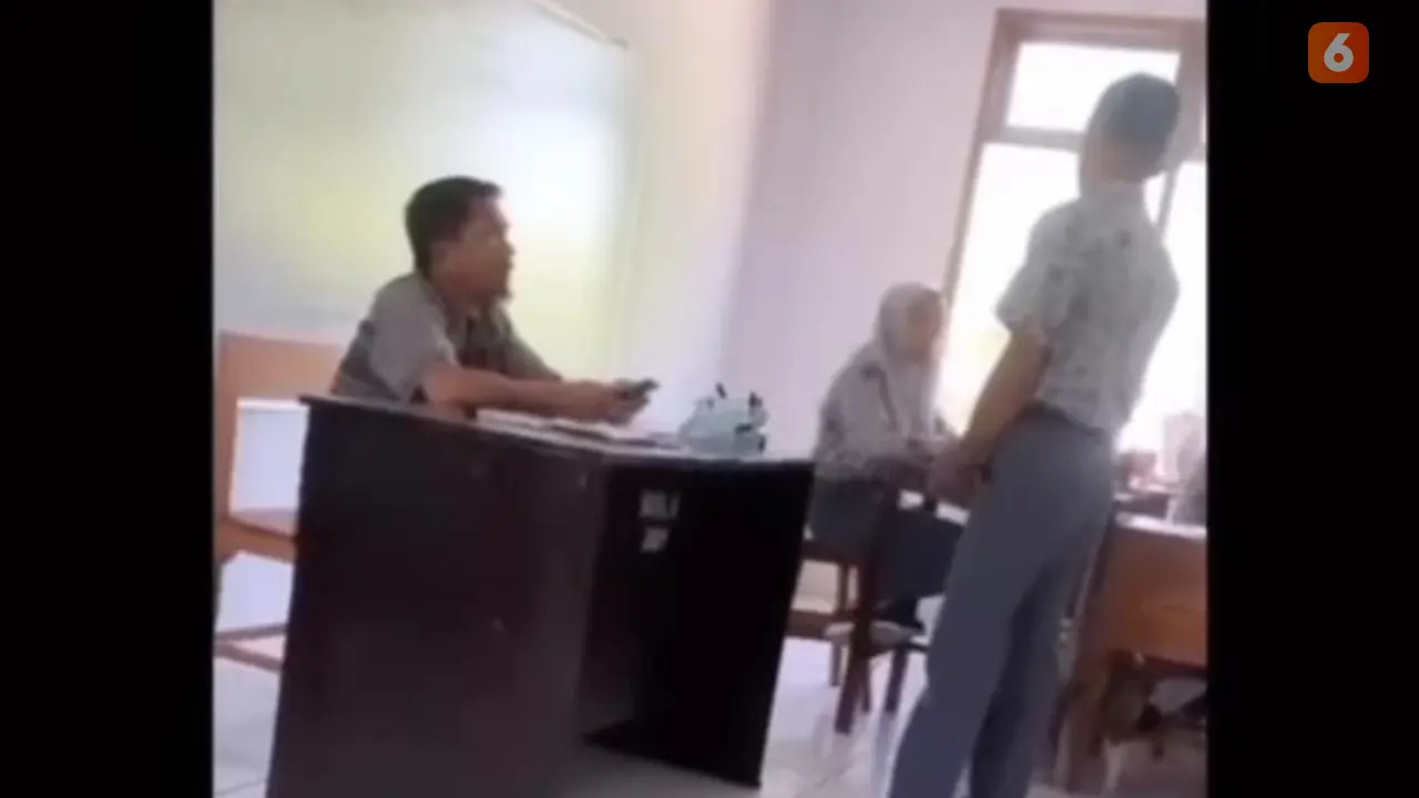 Viral Guru SMAN 3 Takalar hina profesi petani orangtua siswa (Liputan6.com/Istimewa)
