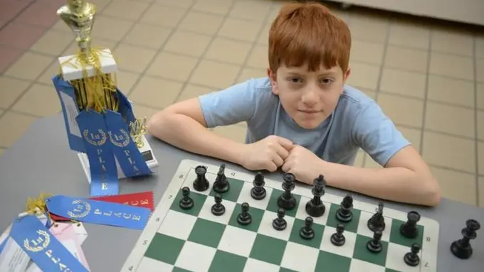 Ivry, anak Dorit Sasson yang berprofesi sebagai pemain catur profesional