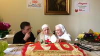 Suster Italia merayakan hari jadi ke 110 (Foto screen shoot)