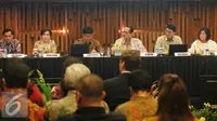 Suasana Rapat Umum Pemegang Saham Tahunan (RUPST) 2016 PT Surya Citra Media Tbk di SCTV Tower, Jakarta, Rabu (18/5). RUPST tersebut membahas Laporan Keuangan dan Penetapan Penggunaan Keuangan. (Liputan6.com/Angga Yuniar)