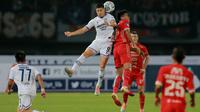 Persija Jakarta menang 1-0 atas Persita Tangerang pada laga pekan keenam BRI Liga 1 musim ini di Stadion Patriot&nbsp;Candrabhaga, Bekasi, Rabu (23/8/2022) malam WIB. (Bola.com/Muhammad Iqbal Ichsan)