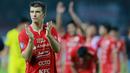 Pemain Persija Jakarta, Ondrej Kudela merayakan kemenangan atas Persita Tangerang usai laga pekan ke-6 BRI Liga 1 2022/2023 antara Persija Jakarta melawan Persita Tangerang di Stadion Patriot Candrabhaga, Bekasi, Rabu (24/8/2022) malam WIB. (Bola.com/M Iqbal Ichsan)