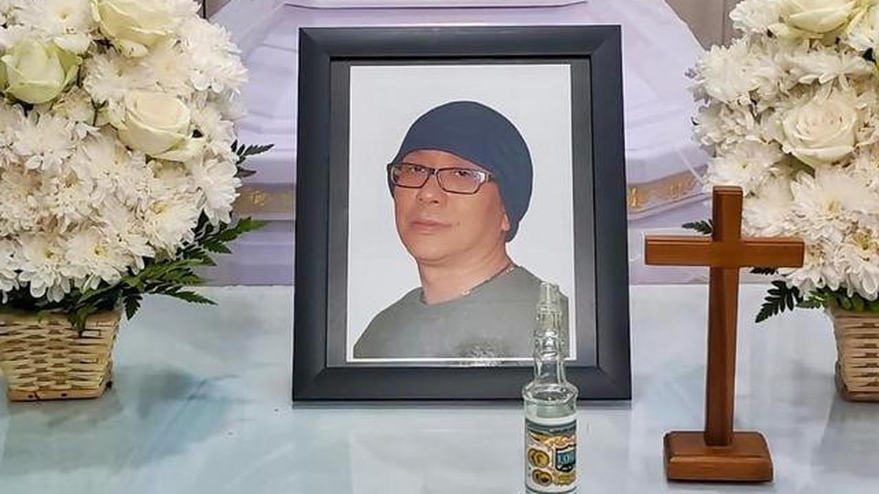 Raffi Ahmad Melayat ke Rumah Duka Sutradara Nayato Fio Nuala, Berikan Penghormatan Terakhir