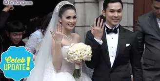 Sandra Dewi dan Harvey Moeis akan menggelar resepsi di Disneyland Tokyo. Impian pernikahan Sandra terwujud, apakah benar biaya pernikahan mereka mencapai angka Rp 1 miliar?
