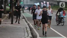Komunitas lari dan peduli kesehataan mental dari sejumlah kota di Indonesia turut serta dalam #pelarian bangun awareness di Jakarta (13/2/2022). Kampanye berlari gaungkan semangat End the Anxiety, upaya menjauhkan diri dari kecemasan, stress dan berbagai isu kesehatan mental (Liputan6.com/HO/Nick)