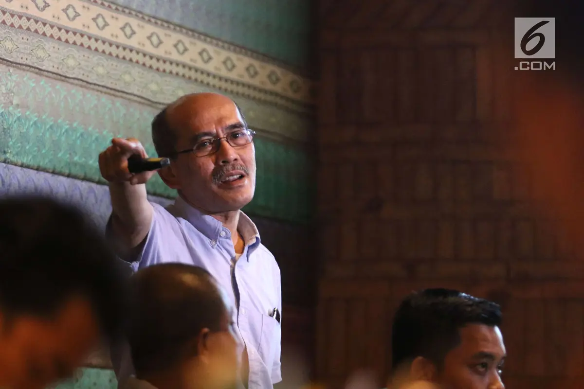 Faisal Basri Sebut Indonesia Defisit Perdagangan di Tiga Sektor