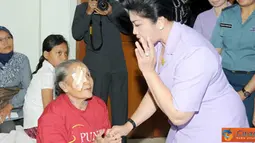 CItizen6, Jakarta: Ketua Umum Dharma Pertiwi menemui pasien yang sudah menjalani operasi katarak. (Pengirim: Badarudin Badar)