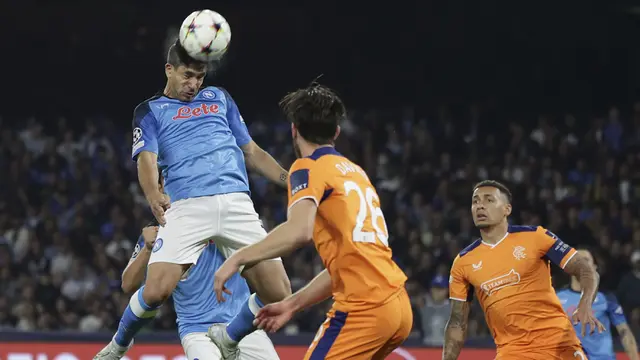 Foto: Napoli Sempurna, Liverpool Berpesta di Liga Champions