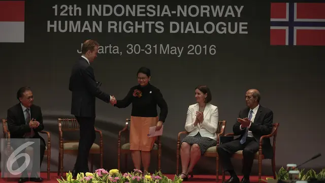 20160530-Diskusi-HAM-Jakarta-Retno-Marsudi-FF