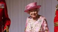 Gaun bermotif floral yang dikenakan Ratu Elizabeth II saat bertemu Joe Biden diduga persembahan untuk cicitnya, Lilibet. (Foto: Instagram.com/The Royal Family)