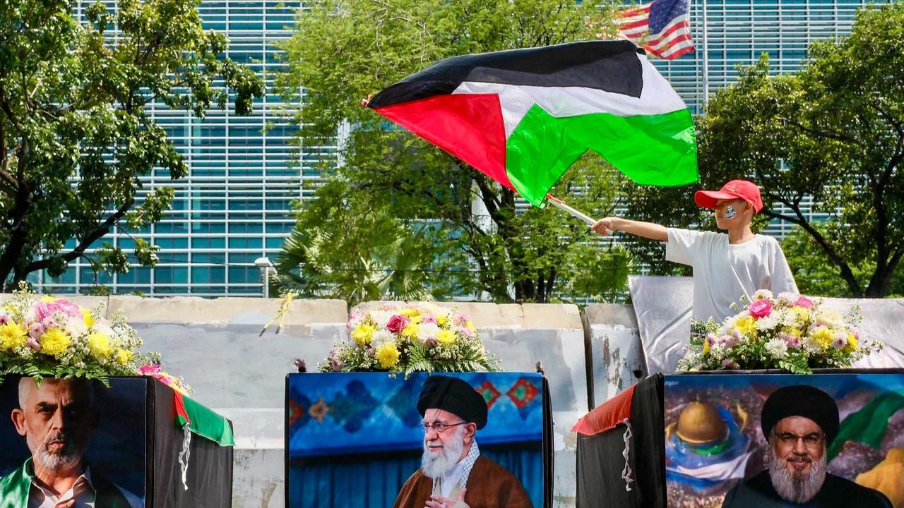 FOTO: Aksi Hari Quds di Jakarta Kecam Serangan Militer AS dan Israel ke Iran