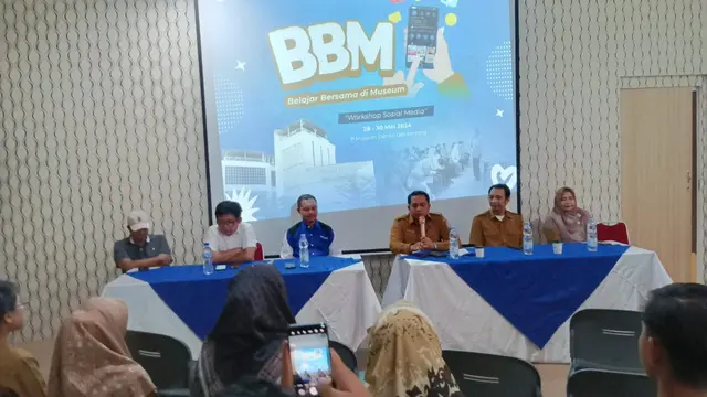 Pelatihan kelola medsos