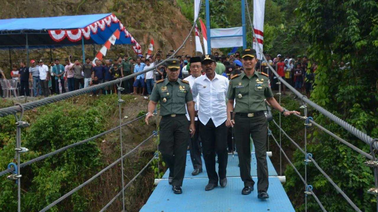 Jembatan Gantung Serka Darwis