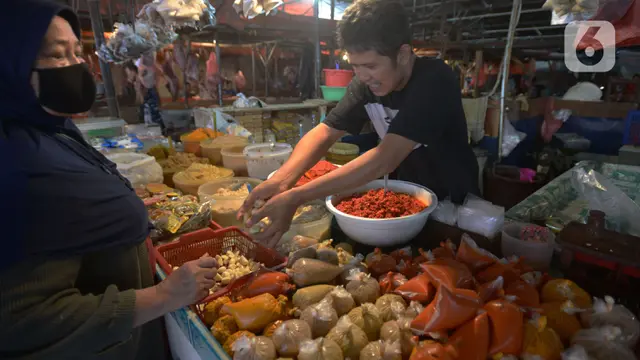 Pedagang Pasar Kebayoran  Keluhkan Pendapatan Menurun