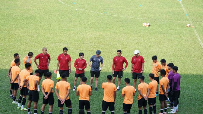 <p>Timnas Indonesia U-23 berlatih di Vietnam. (PSSI).</p>