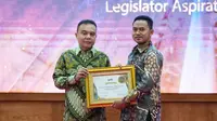 Koordinatoriat Wartawan Parlemen (KWP) menggelar ajang award atau penghargaan tahunan bergengsi. Pada tahun ini, diketahui Wakil Ketua DPR RI Sufmi Dasco Ahmad dinobatkan sebagai 'Legislator Aspiratif dan Humanis' (Istimewa)