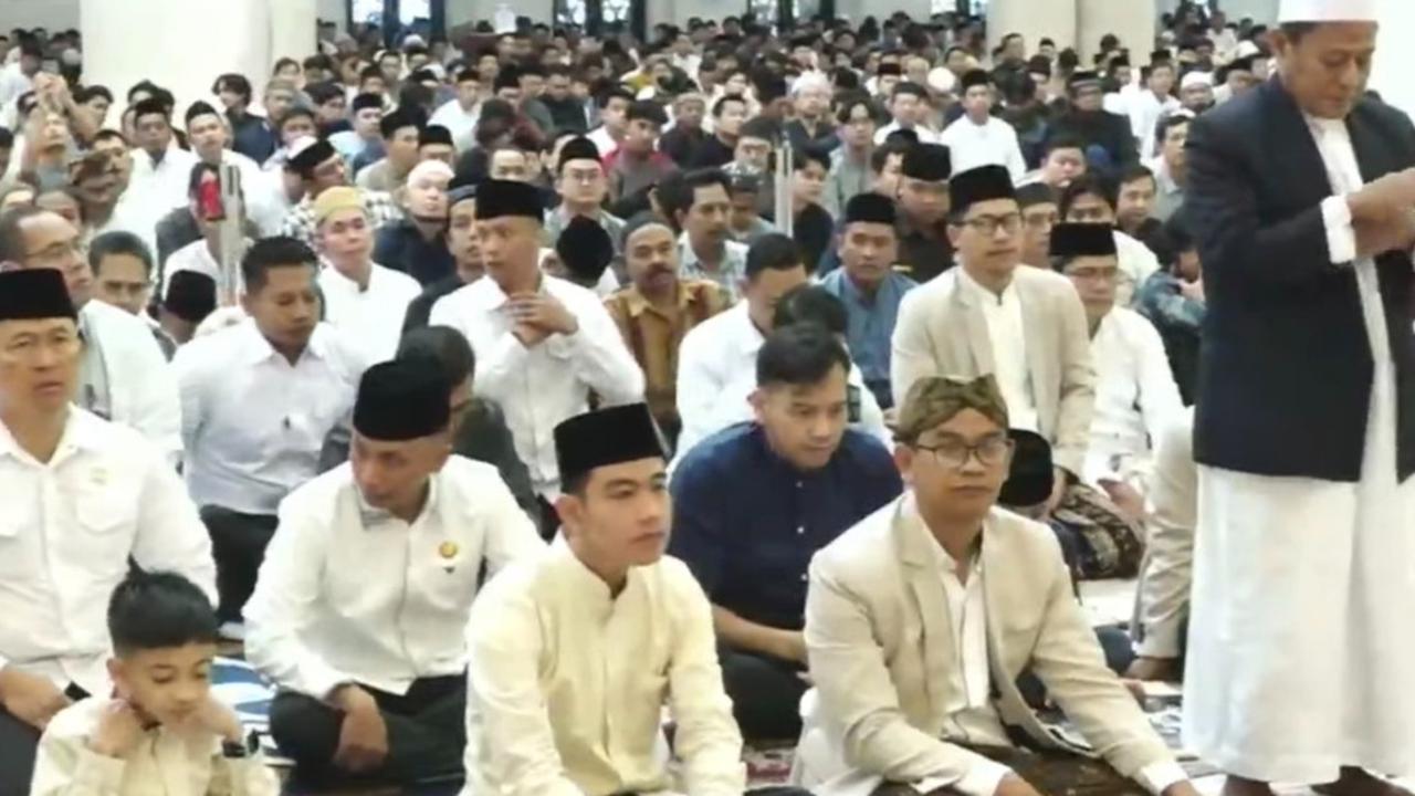 Gibran Salat  Ied di Solo