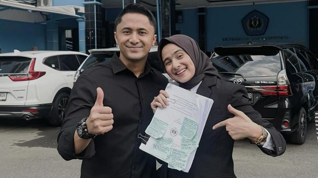 8 Potret Sonya Fatmala Lulus Sidang Skripsi di Usia 30 Tahun, Tetap Bangga