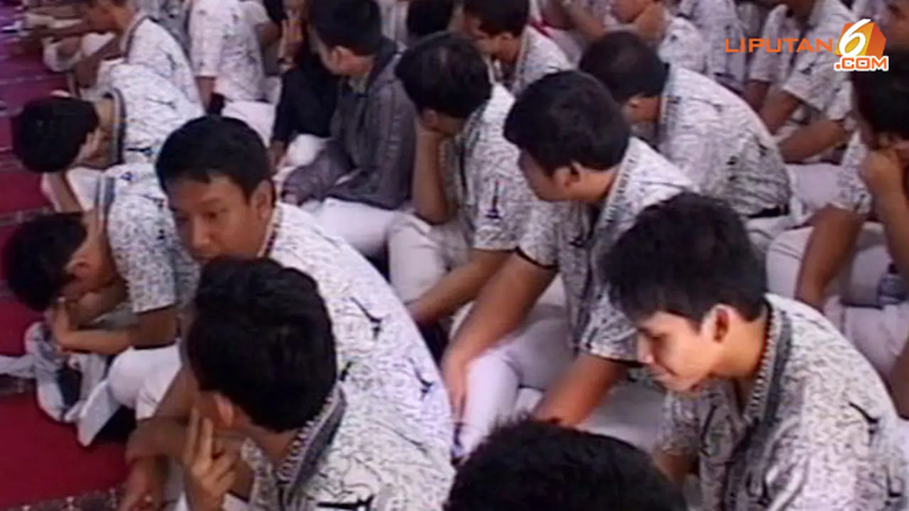 pelajar-ziarah130412b.jpg